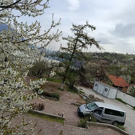 Hideout * Travnik